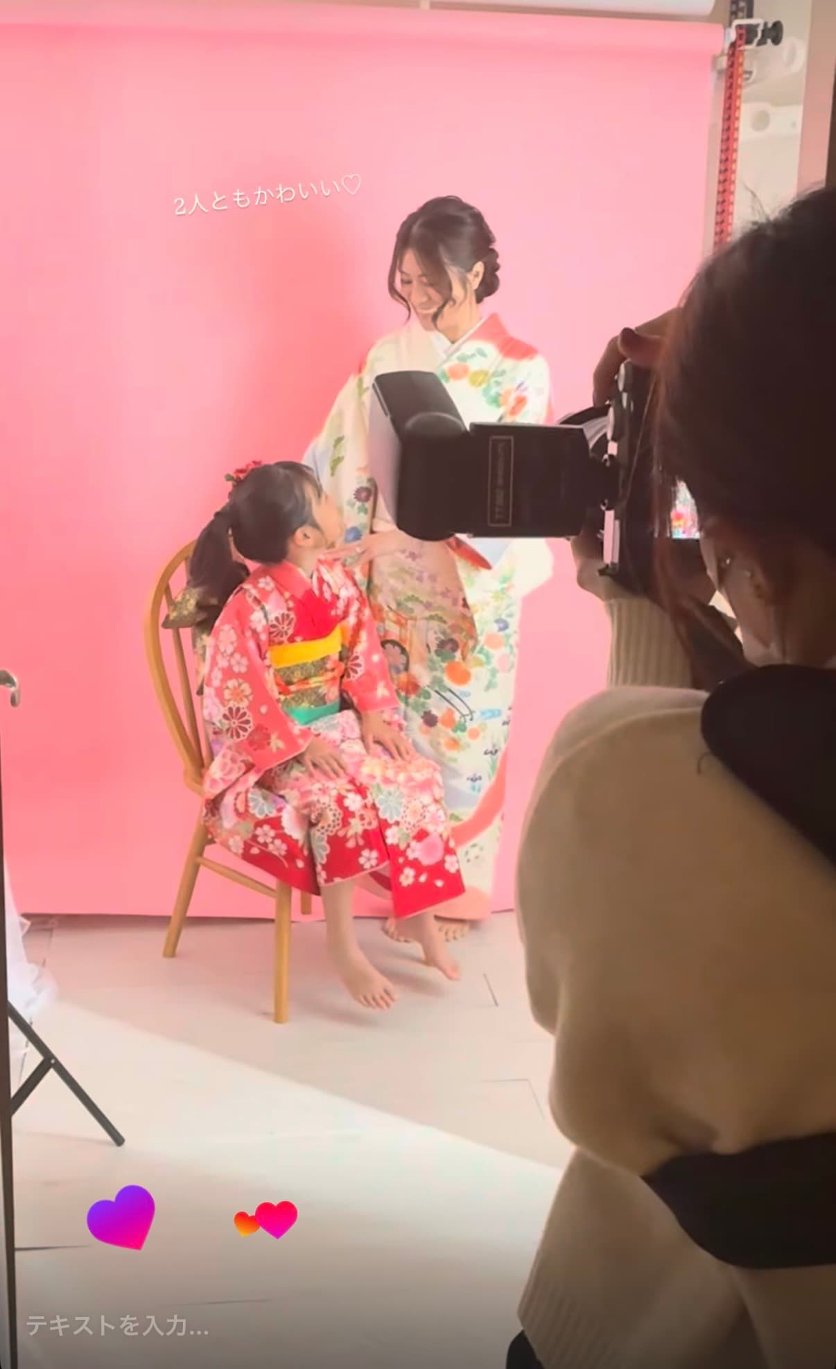 カメラマン自宅スタジオ内観 ピンク背景 横浜