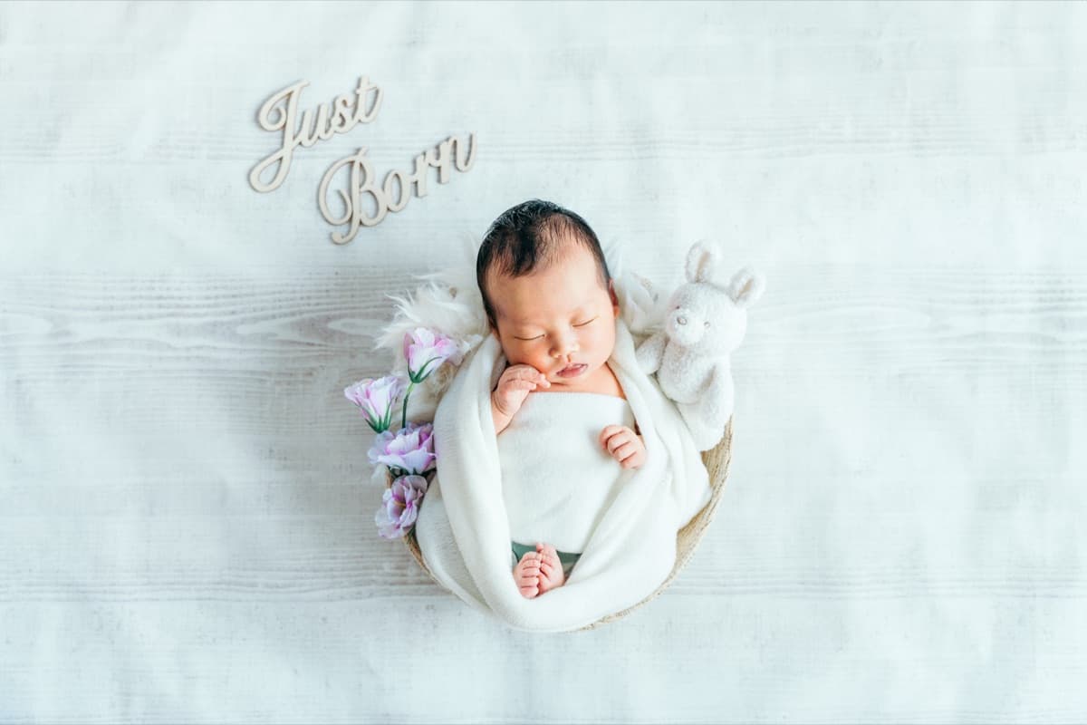 ニューボーンフォトはいつ撮る？生後何日がベスト？撮影の注意点まとめ